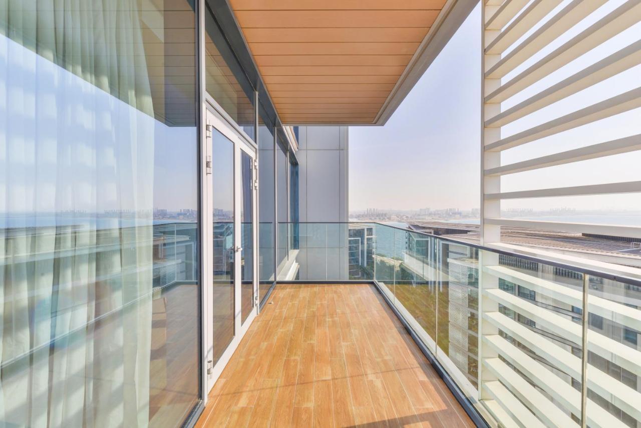 Posh 2 Bedroom Oceanfront In The Heart Of Bluewaters Island